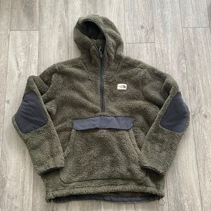 NORTH FACE - olive green fleece pullover
